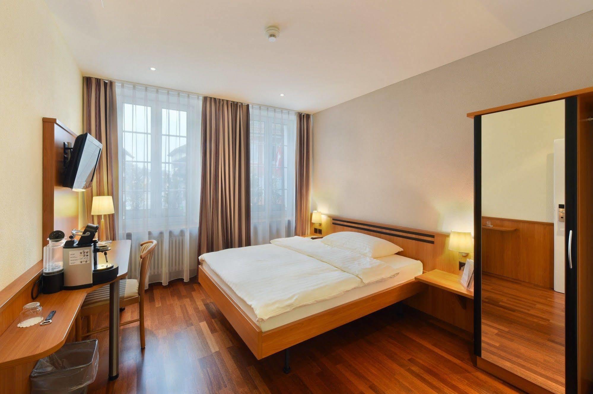 Apart Hotel Amadeo Zofingen Exterior foto